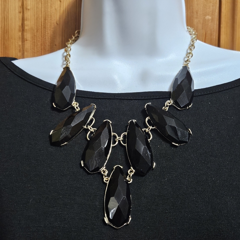 Lia Sophia Black faux Onyx Gold Necklace